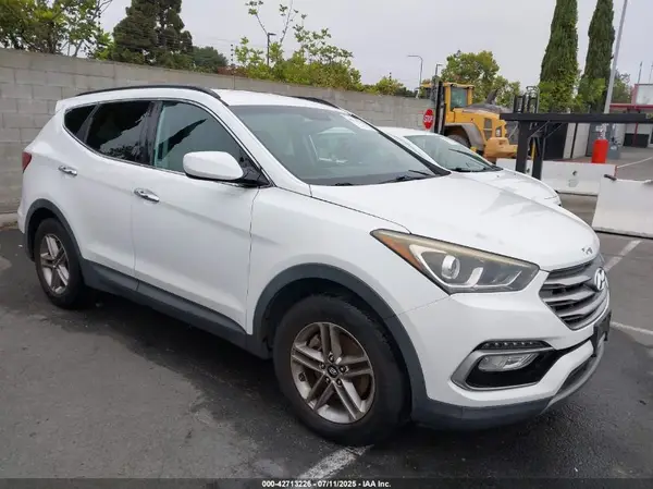 5XYZU3LB1HG437019 2017 HYUNDAI SANTA FE - Image 1