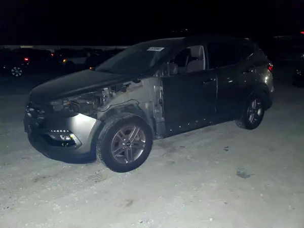 5XYZU3LB1HG463765 2017 HYUNDAI SANTA FE - Image 1