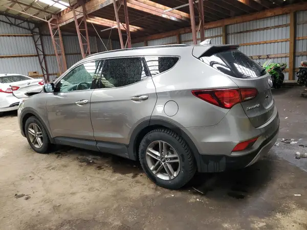 5XYZU3LB1HG472997 2017 HYUNDAI SANTA FE - Image 2