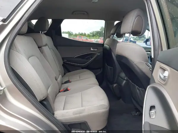 5XYZU3LB2GG319530 2016 HYUNDAI SANTA FE - Image 8