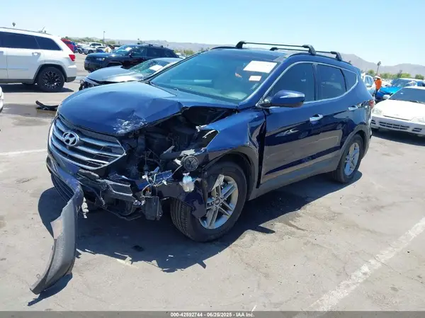 5XYZU3LB2HG383620 2017 HYUNDAI SANTA FE - Image 2