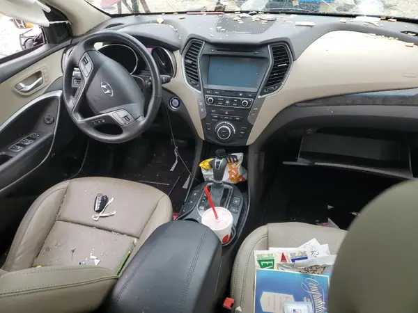 5XYZU3LB2HG399557 2017 HYUNDAI SANTA FE - Image 8