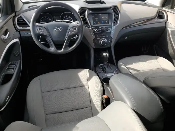 5XYZU3LB2HG407396 2017 HYUNDAI SANTA FE - Image 8