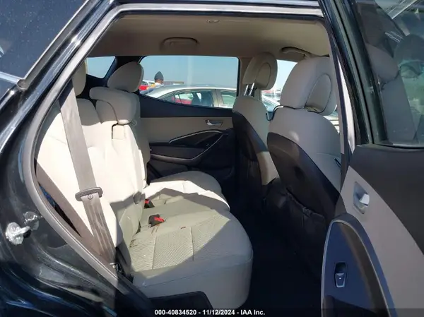 5XYZU3LB2HG407642 2017 HYUNDAI SANTA FE - Image 8