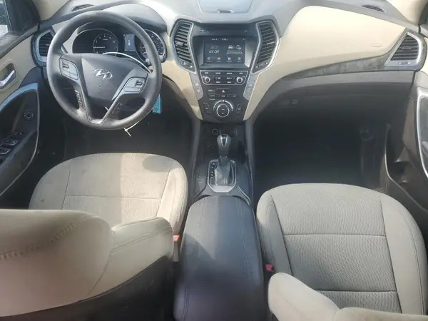 5XYZU3LB2HG417863 2017 HYUNDAI SANTA FE - Image 8