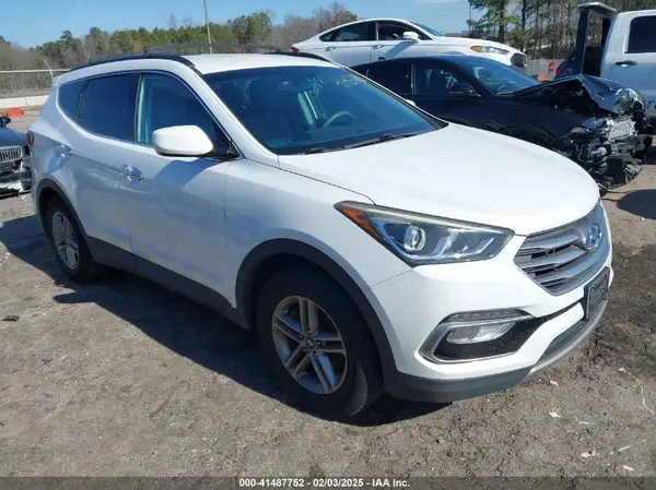 5XYZU3LB2HG426594 2017 HYUNDAI SANTA FE - Image 1