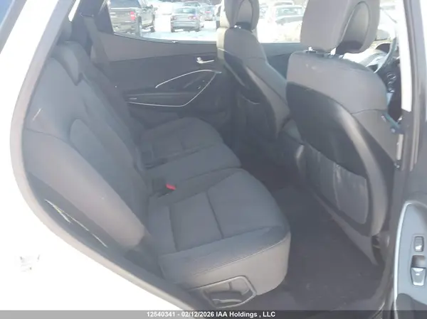 5XYZU3LB2HG435571 2017 HYUNDAI SANTA FE - Image 8
