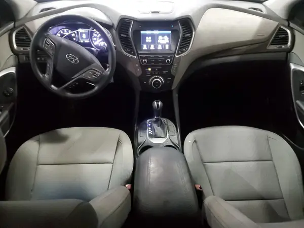5XYZU3LB2HG440981 2017 HYUNDAI SANTA FE - Image 8