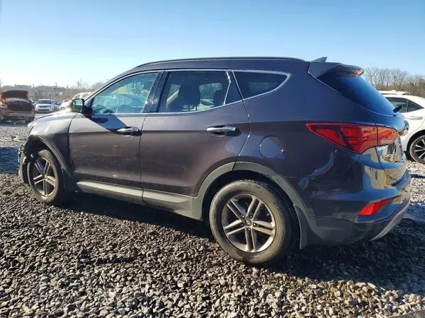 5XYZU3LB2HG450863 2017 HYUNDAI SANTA FE - Image 2
