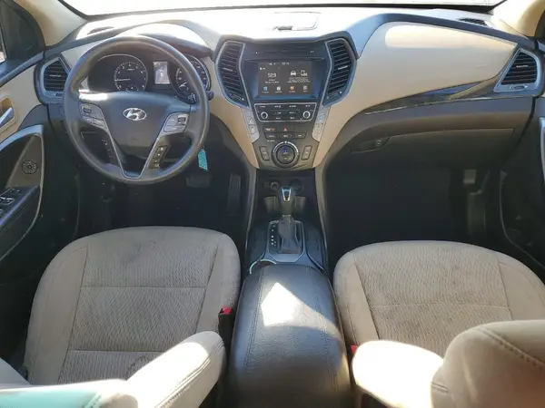 5XYZU3LB2HG450863 2017 HYUNDAI SANTA FE - Image 8
