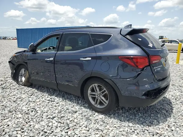 5XYZU3LB2HG466030 2017 HYUNDAI SANTA FE - Image 2