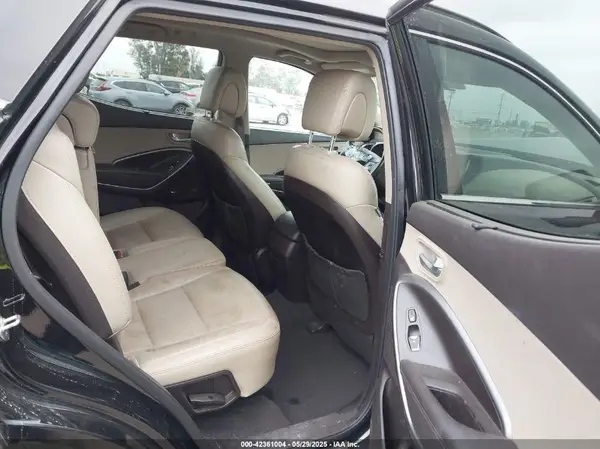 5XYZU3LB2HG482423 2017 HYUNDAI SANTA FE - Image 8