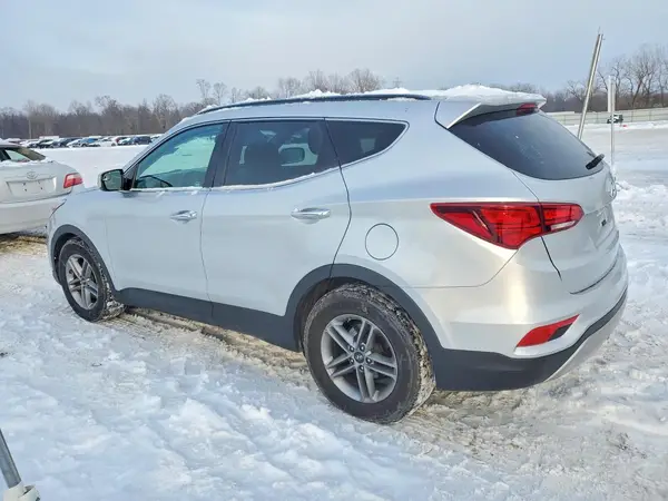 5XYZU3LB2HG485810 2017 HYUNDAI SANTA FE - Image 2