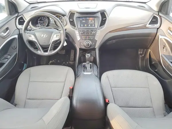 5XYZU3LB2HG485810 2017 HYUNDAI SANTA FE - Image 8