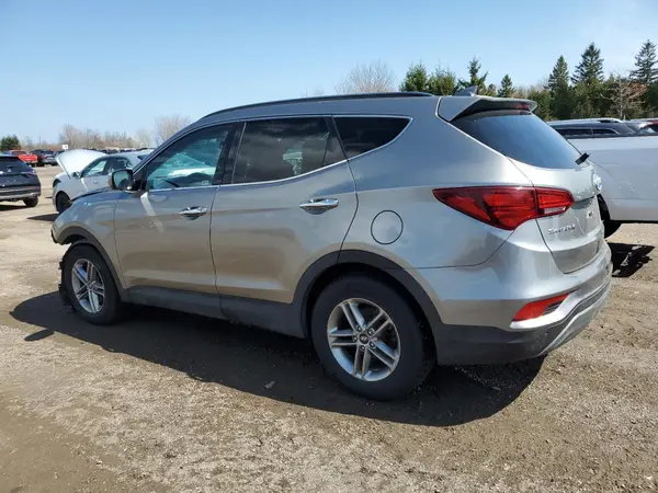 5XYZU3LB2HG488464 2017 HYUNDAI SANTA FE - Image 2