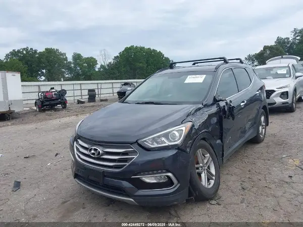 5XYZU3LB2HG490165 2017 HYUNDAI SANTA FE - Image 2
