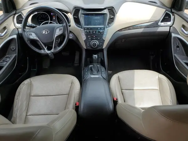 5XYZU3LB2HG495415 2017 HYUNDAI SANTA FE - Image 8