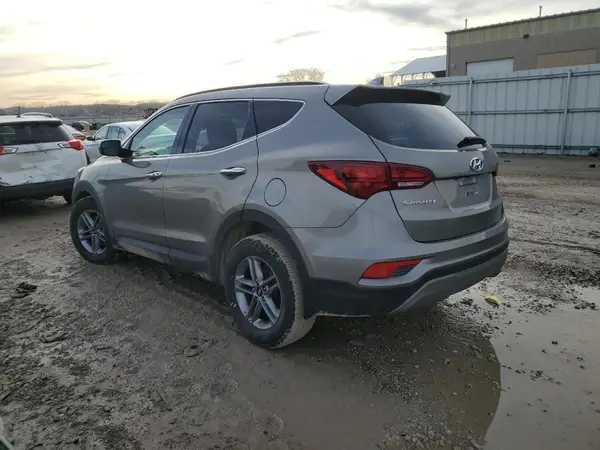 5XYZU3LB2JG565386 2018 HYUNDAI SANTA FE - Image 2