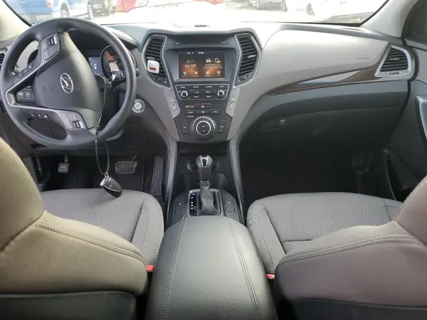 5XYZU3LB2JG565386 2018 HYUNDAI SANTA FE - Image 8
