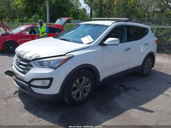 5XYZU3LB3GG309377 2016 HYUNDAI SANTA FE - Image 2