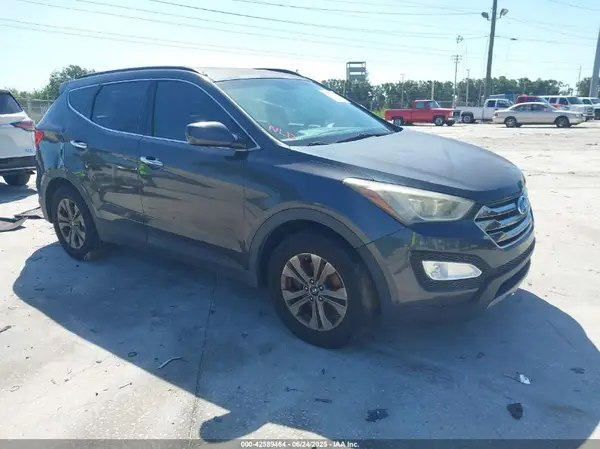 5XYZU3LB3GG365805 2016 HYUNDAI SANTA FE - Image 1
