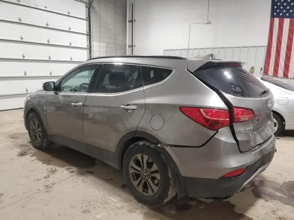 5XYZU3LB3GG367232 2016 HYUNDAI SANTA FE - Image 2