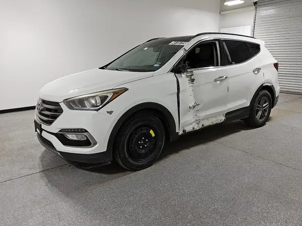 5XYZU3LB3HG394187 2017 HYUNDAI SANTA FE - Image 1