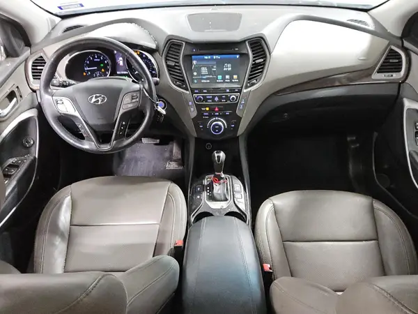 5XYZU3LB3HG394187 2017 HYUNDAI SANTA FE - Image 8