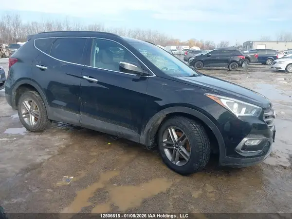 5XYZU3LB3HG405401 2017 HYUNDAI SANTA FE - Image 1