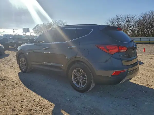 5XYZU3LB3HG415653 2017 HYUNDAI SANTA FE - Image 2