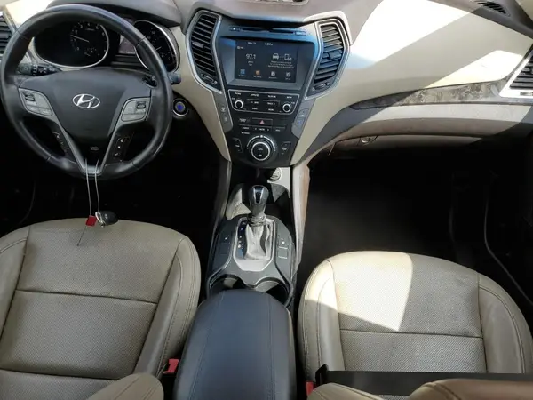 5XYZU3LB3HG43450X 2017 HYUNDAI SANTA FE - Image 8