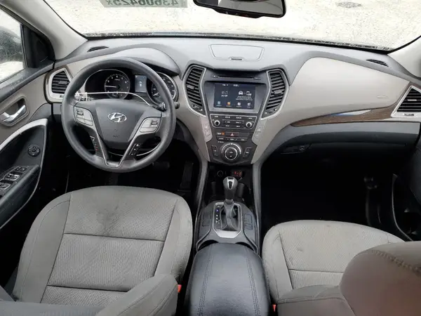 5XYZU3LB3HG441637 2017 HYUNDAI SANTA FE - Image 8
