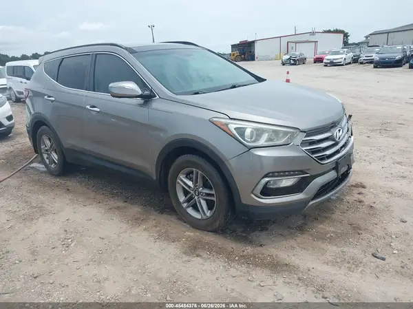 5XYZU3LB3HG447390 2017 HYUNDAI SANTA FE - Image 1