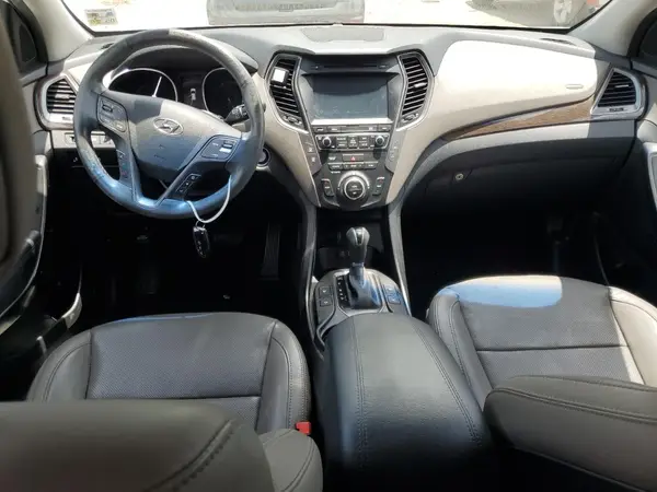 5XYZU3LB3HG456574 2017 HYUNDAI SANTA FE - Image 8