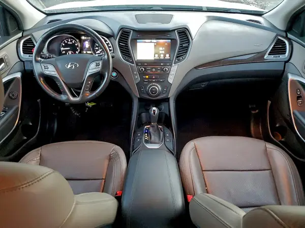 5XYZU3LB3HG493740 2017 HYUNDAI SANTA FE - Image 8