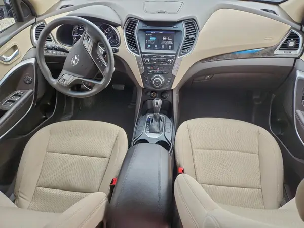 5XYZU3LB3HG497805 2017 HYUNDAI SANTA FE - Image 8