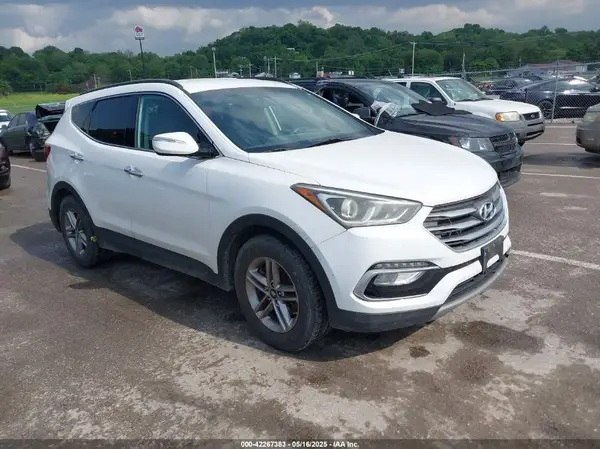 5XYZU3LB3JG570130 2018 HYUNDAI SANTA FE - Image 1