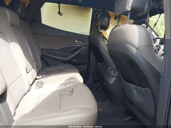 5XYZU3LB4GG308030 2016 HYUNDAI SANTA FE - Image 8