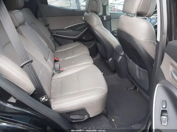 5XYZU3LB4HG387586 2017 HYUNDAI SANTA FE - Image 8