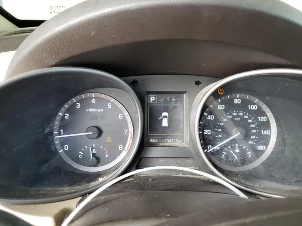 5XYZU3LB4HG390343 2017 HYUNDAI SANTA FE - Image 8