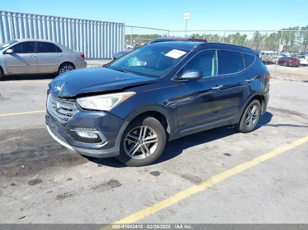 5XYZU3LB4HG407304 2017 HYUNDAI SANTA FE - Image 2