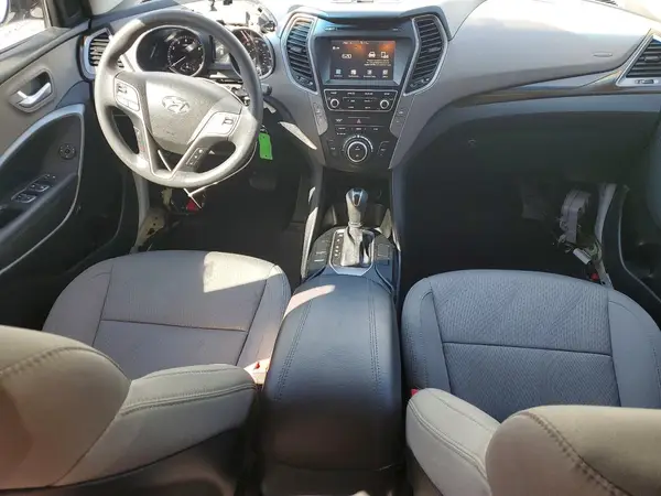 5XYZU3LB4HG415192 2017 HYUNDAI SANTA FE - Image 8