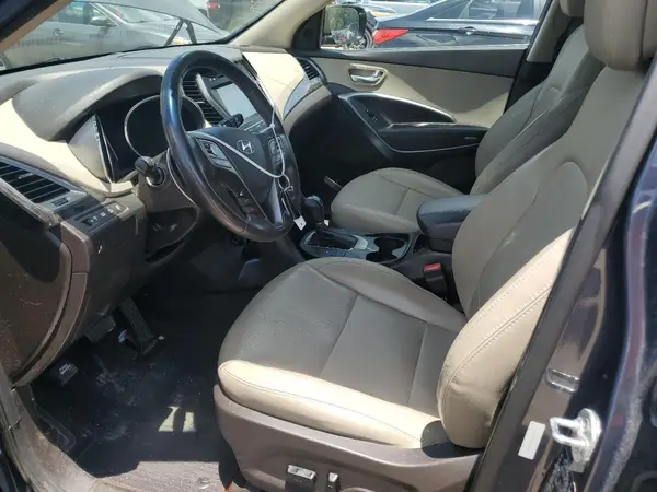 5XYZU3LB4HG421235 2017 HYUNDAI SANTA FE - Image 8