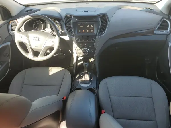 5XYZU3LB4HG429724 2017 HYUNDAI SANTA FE - Image 8