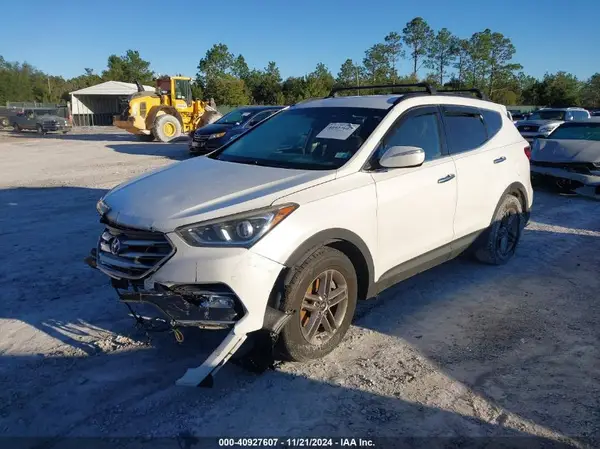 5XYZU3LB4HG435992 2017 HYUNDAI SANTA FE - Image 2