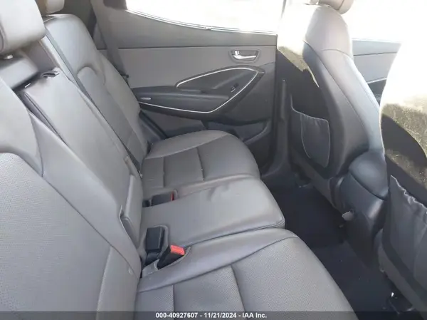 5XYZU3LB4HG435992 2017 HYUNDAI SANTA FE - Image 8