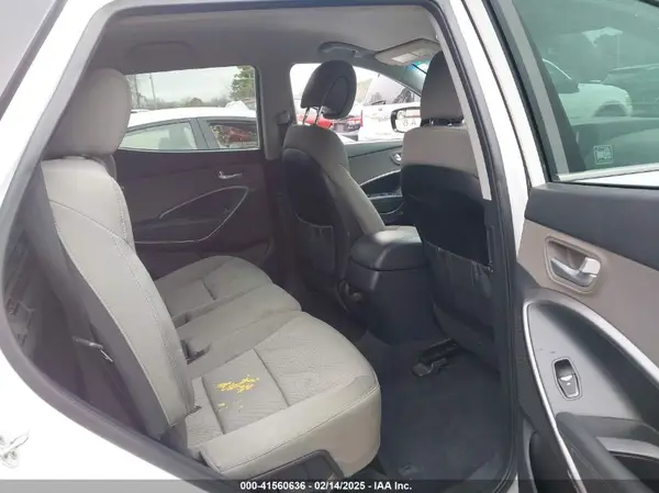 5XYZU3LB4HG436513 2017 HYUNDAI SANTA FE - Image 8