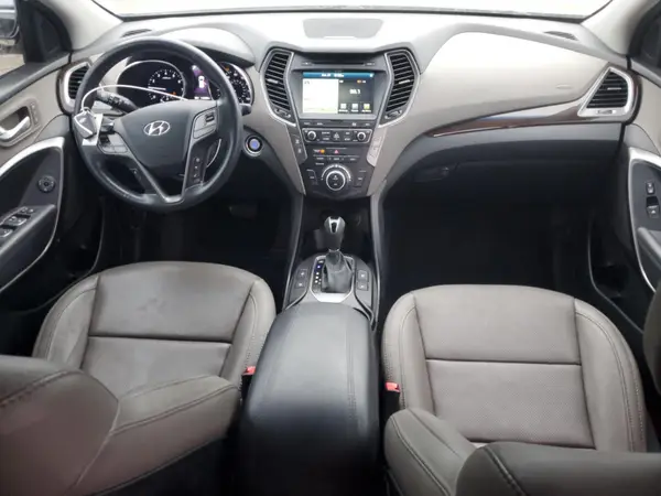 5XYZU3LB4HG446071 2017 HYUNDAI SANTA FE - Image 8