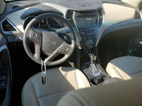 5XYZU3LB4HG446992 2017 HYUNDAI SANTA FE - Image 8
