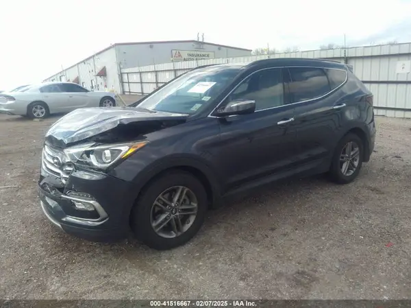 5XYZU3LB4HG461945 2017 HYUNDAI SANTA FE - Image 2